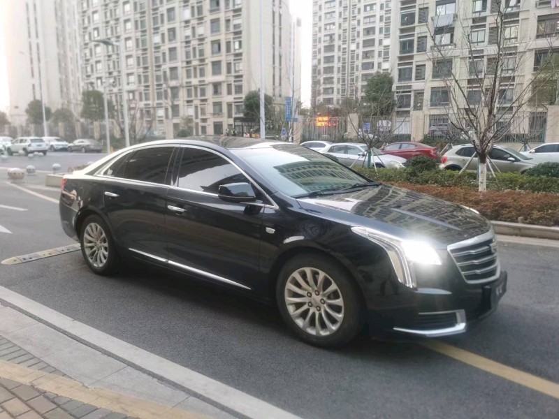 苏州18年凯迪拉克XTS2
