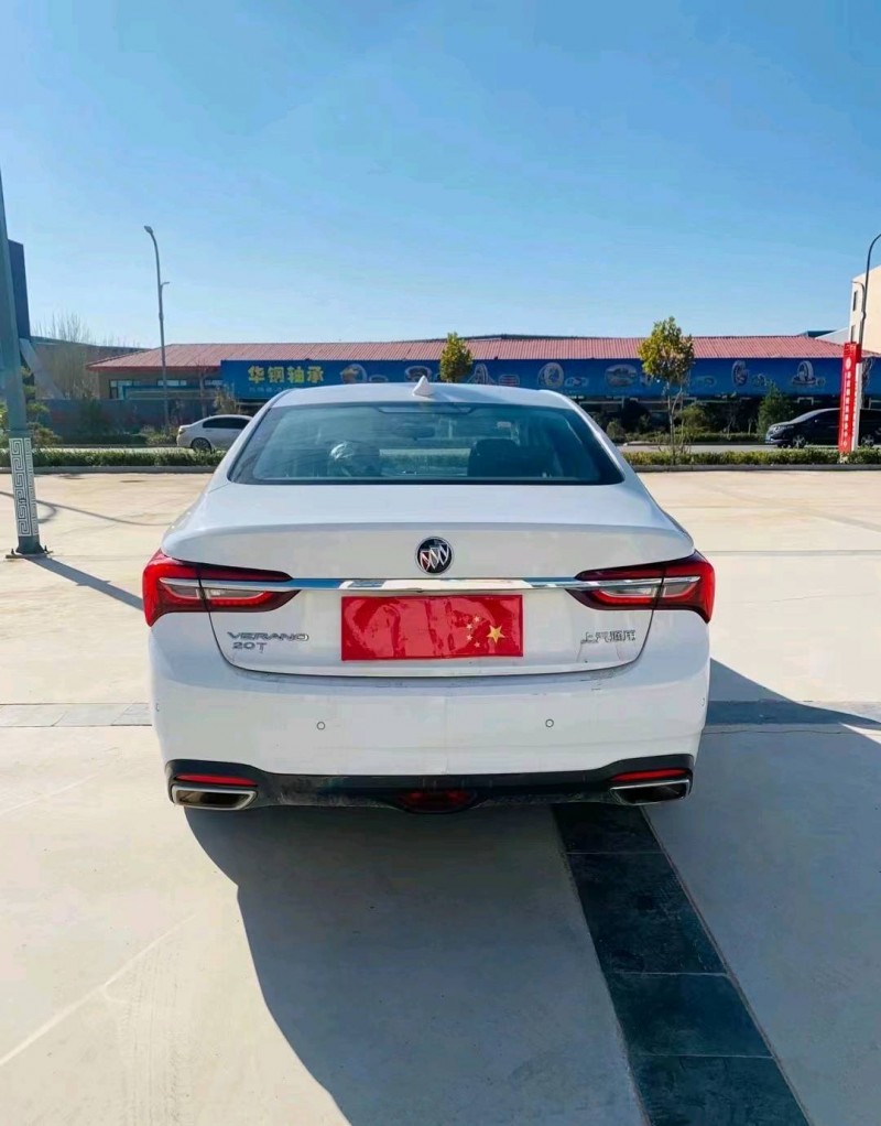 东营21年别克威朗5