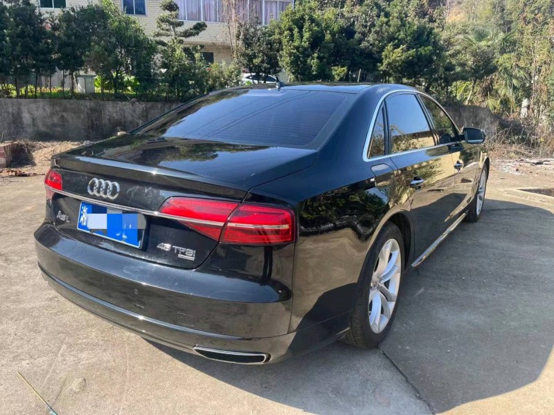 衡陽18年奧迪A8L4