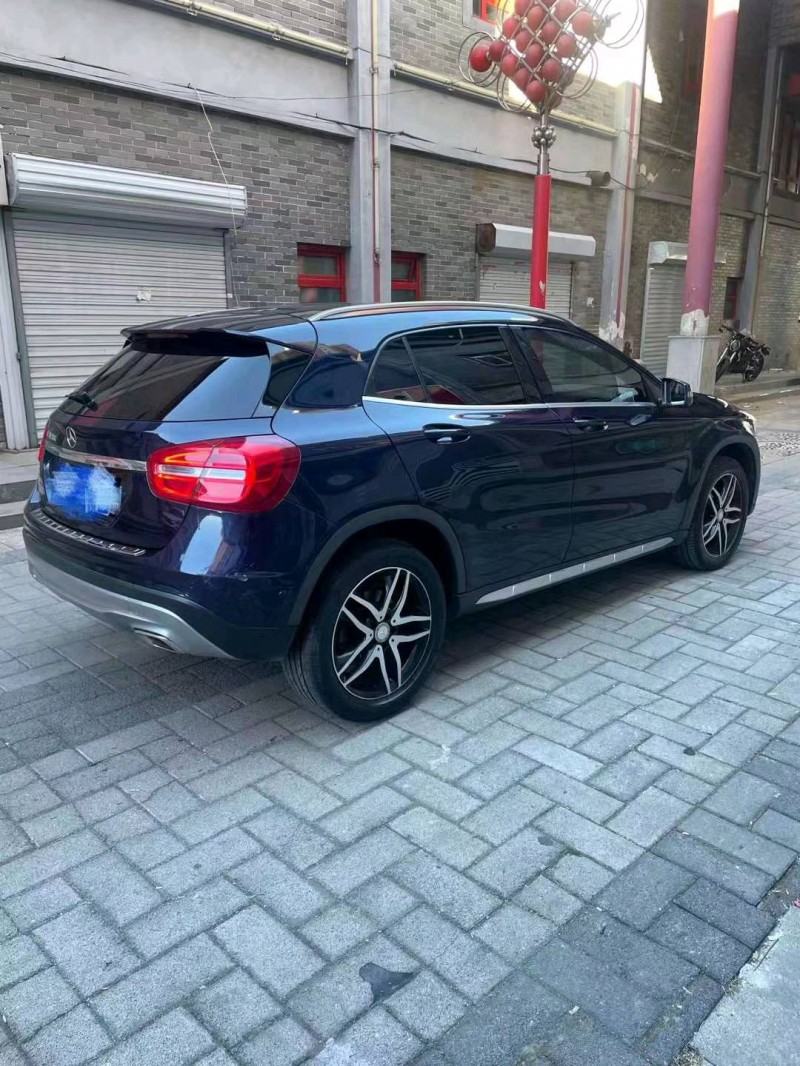 邯郸16年奔驰GLA8