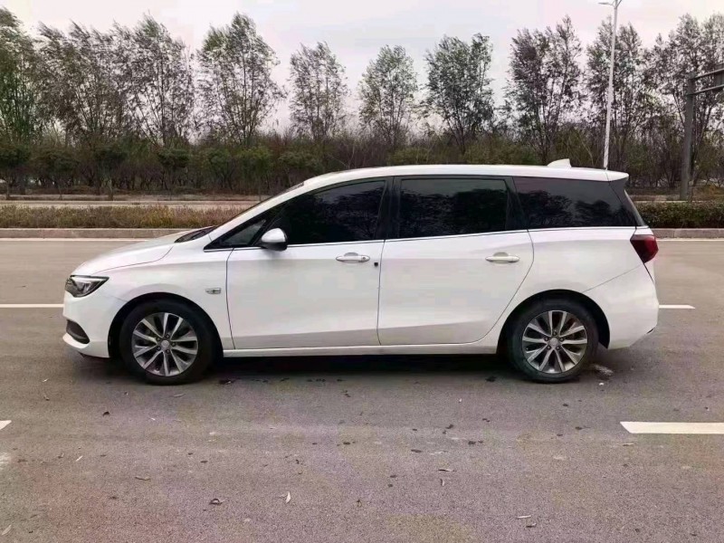 枣庄19年别克GL69