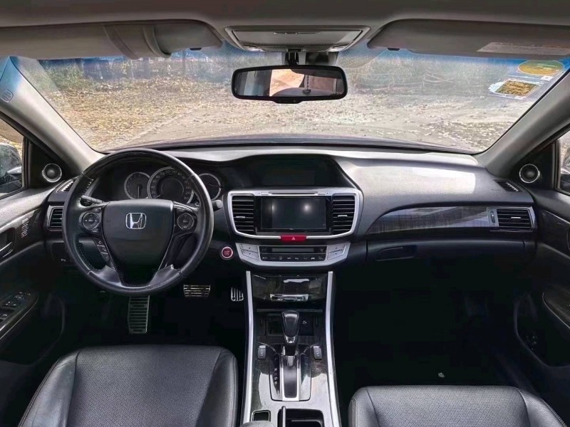 北京13年本田雅阁6