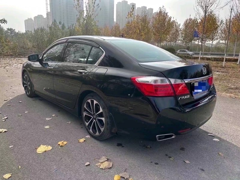 北京13年本田雅阁8