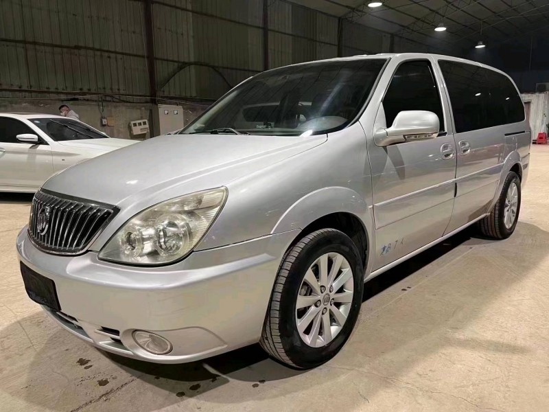 石家庄12年别克GL82