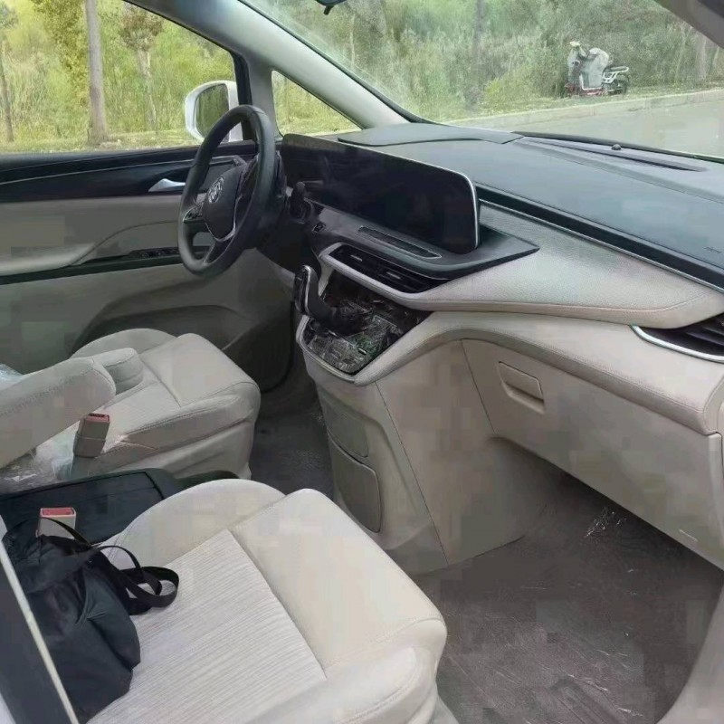 青岛22年别克GL86