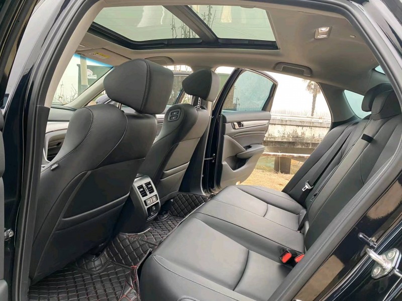 徐州21年本田雅阁4