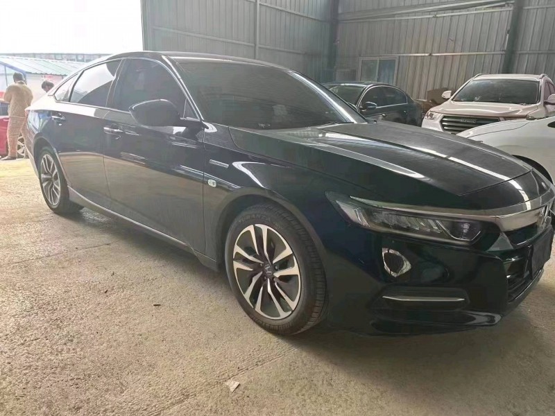 济宁21年本田雅阁2