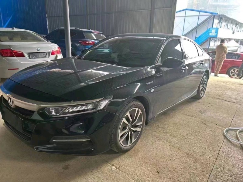 济宁21年本田雅阁3