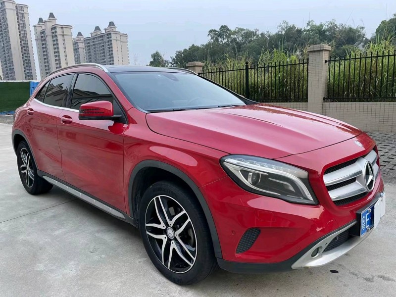 江门16年奔驰GLA7