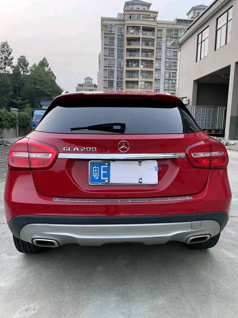 江门16年奔驰GLA2