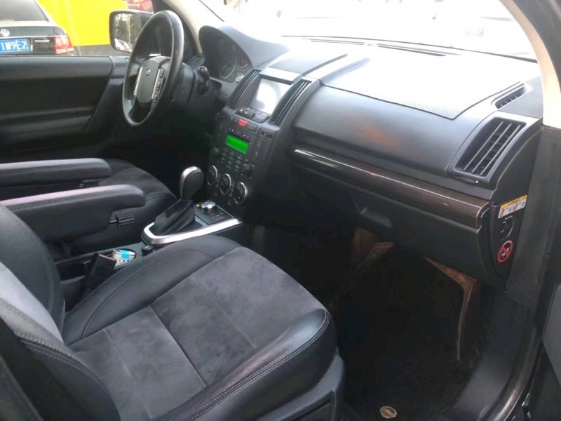 保定11年路虎发现神行7