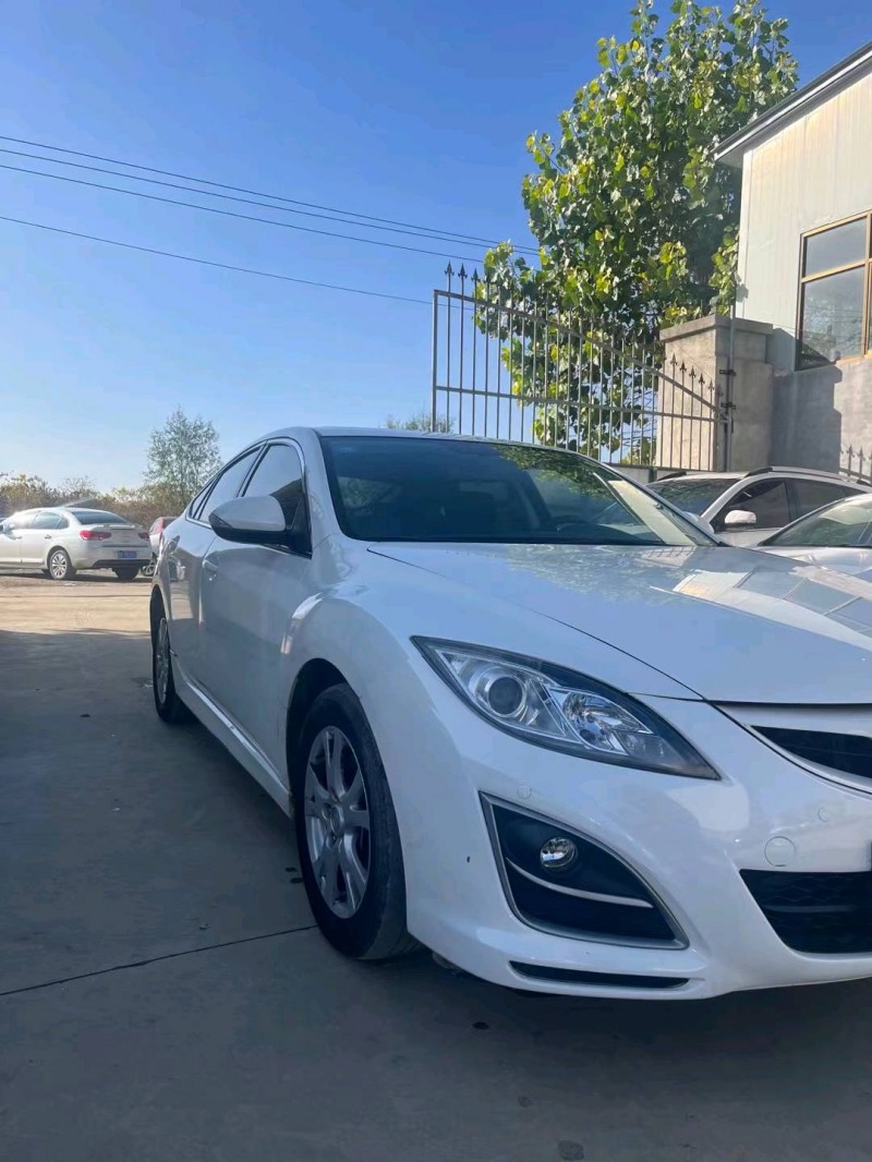 保定16年马自达睿翼3