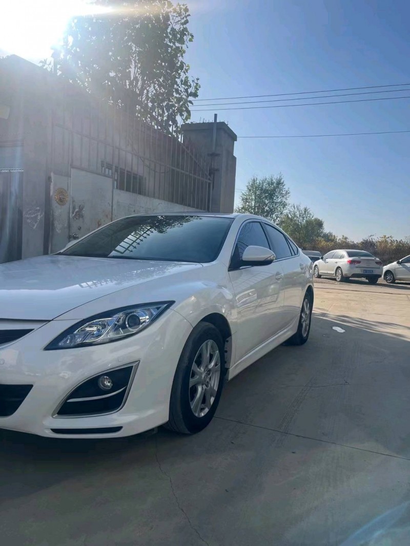 保定16年马自达睿翼2