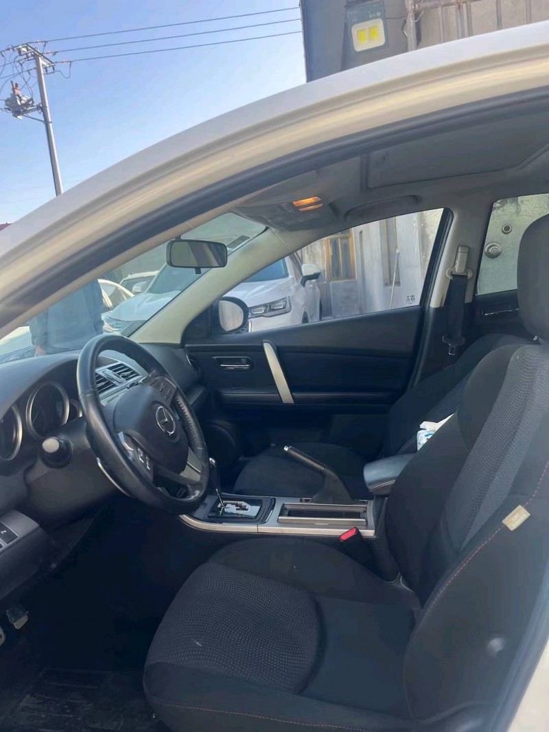 保定16年马自达睿翼4