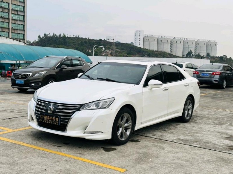 东莞15年丰田皇冠3