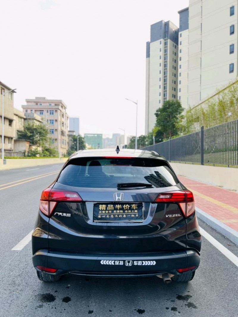 东莞17年本田缤智5