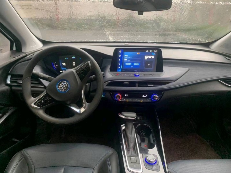 烟台22年别克微蓝7