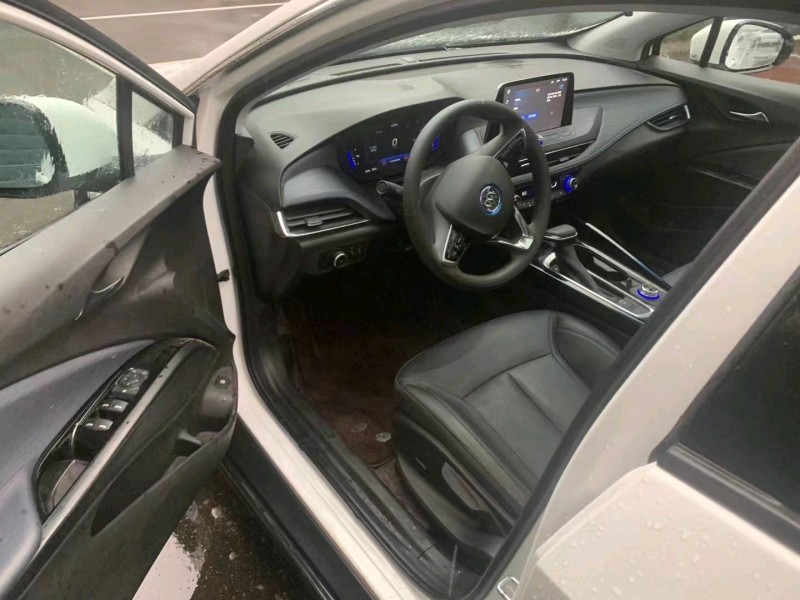 烟台22年别克微蓝8