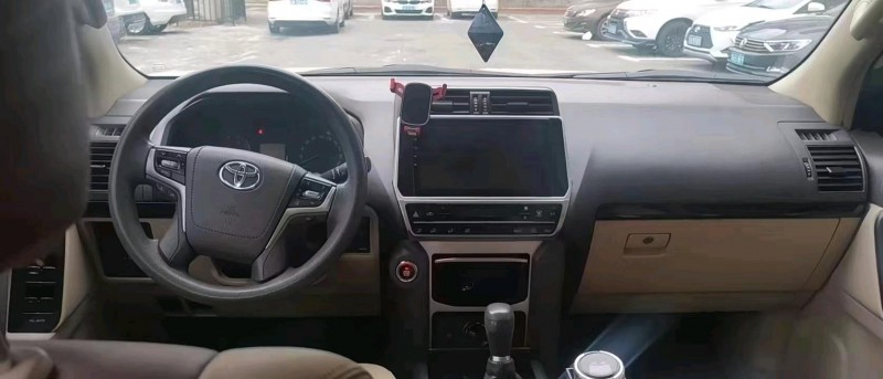 邯郸19年丰田普拉多8