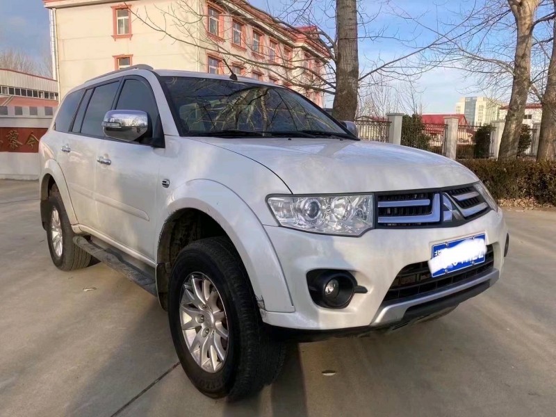 邯郸17年三菱帕杰罗3