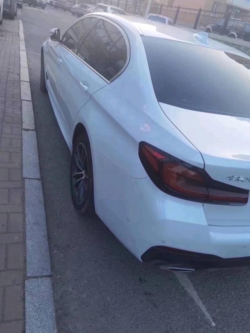 邯郸22年宝马5系8