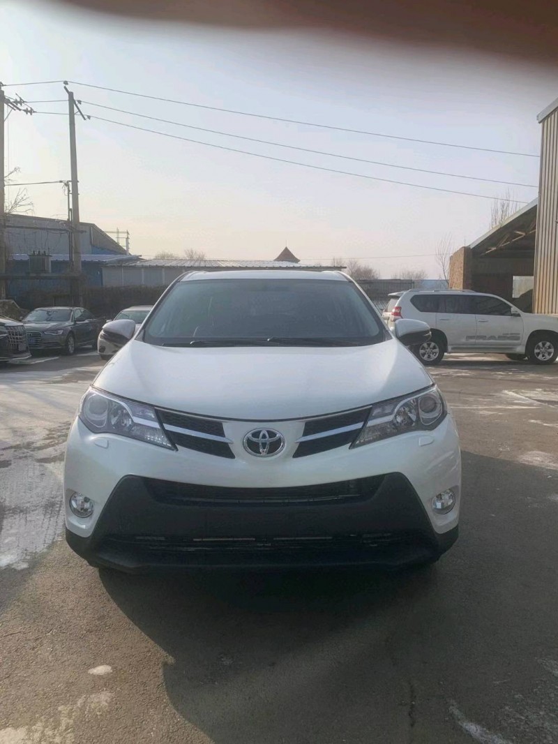 沈阳16年丰田RAV4荣放1