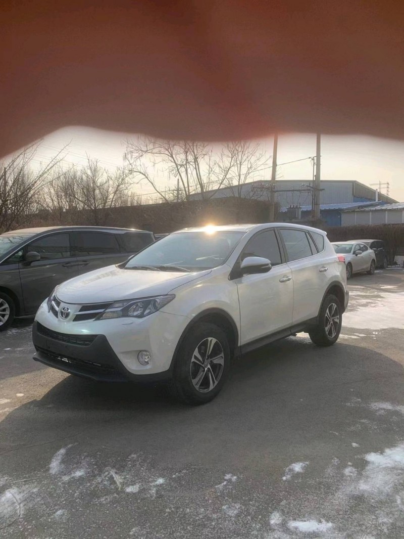 沈阳16年丰田RAV4荣放3
