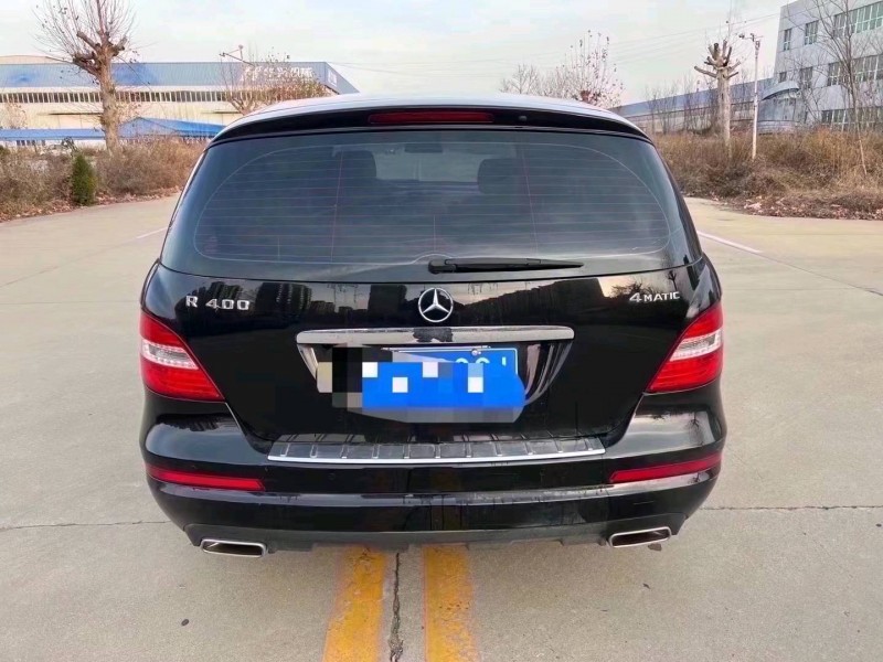 东营17年奔驰R2