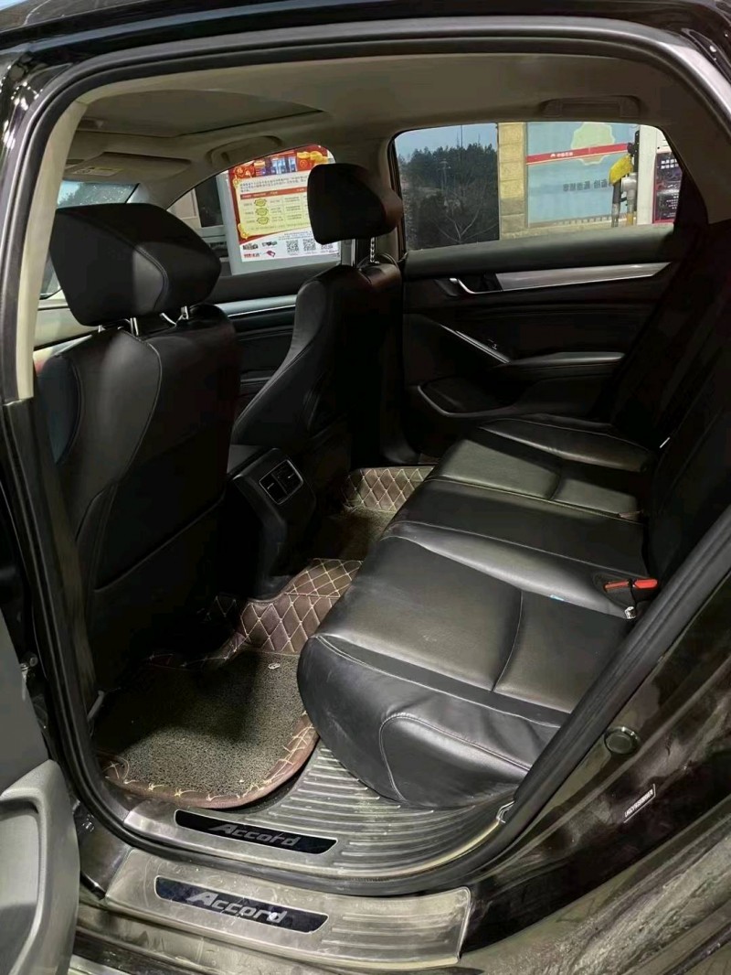 邯郸18年本田雅阁2