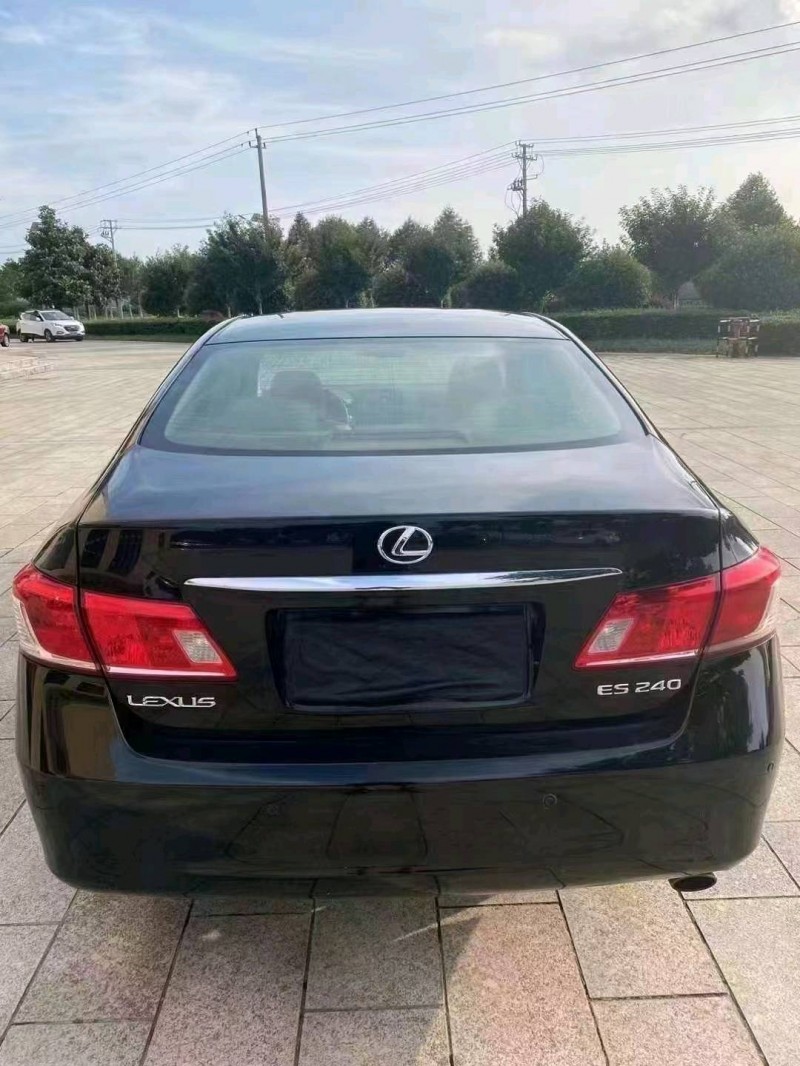 北京11年雷克萨斯ES2