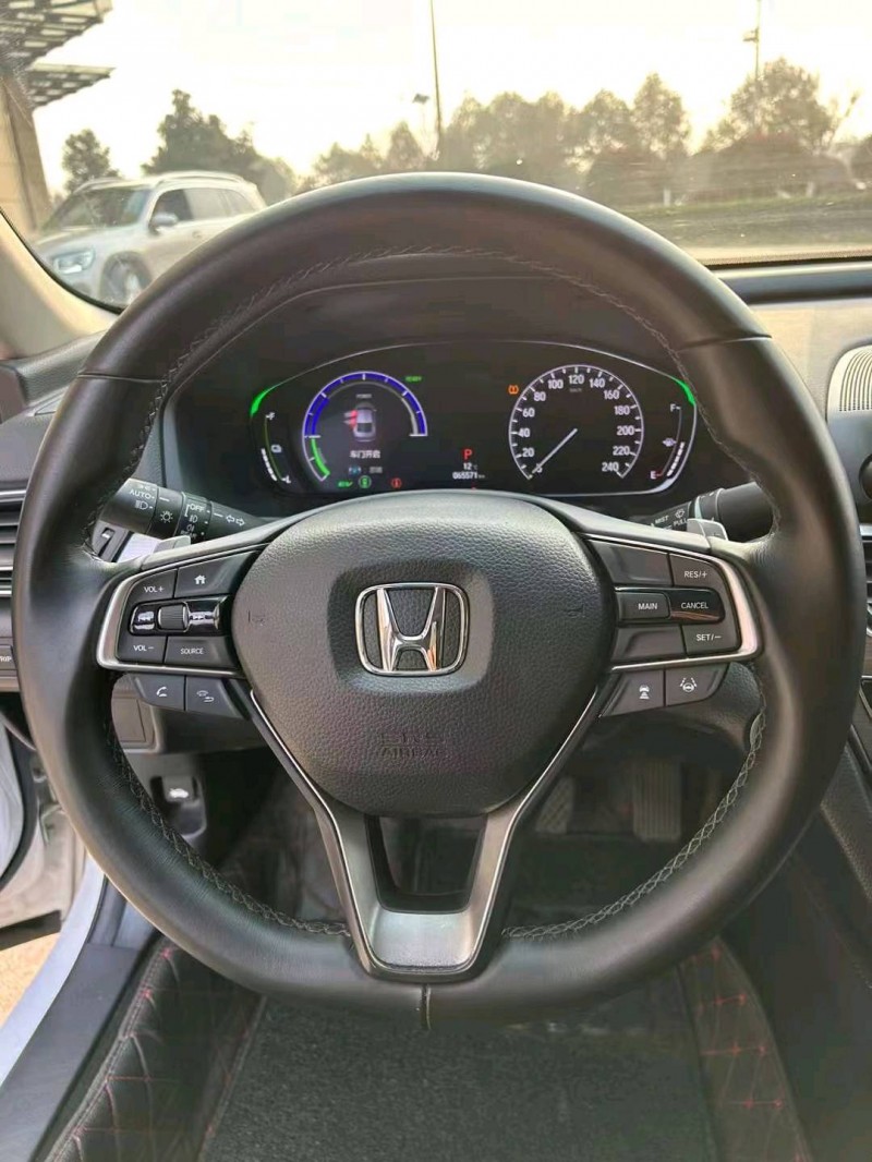 宜昌19年本田雅阁3