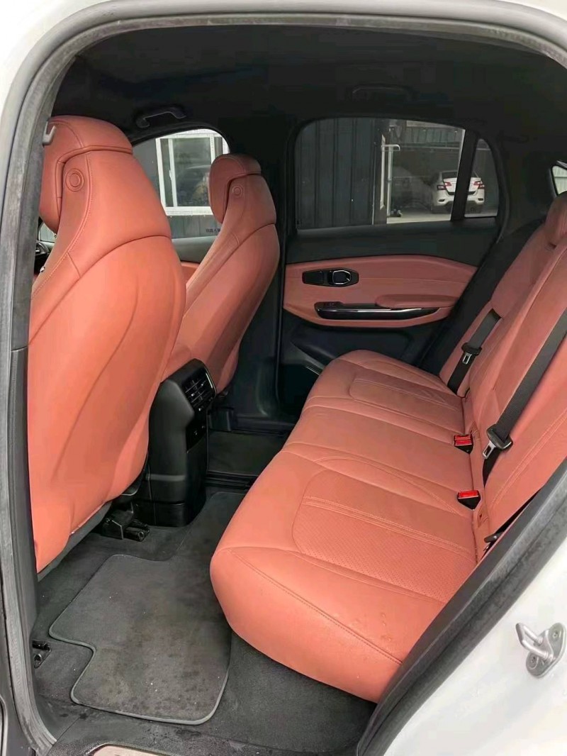 宜昌20年蔚来EC64