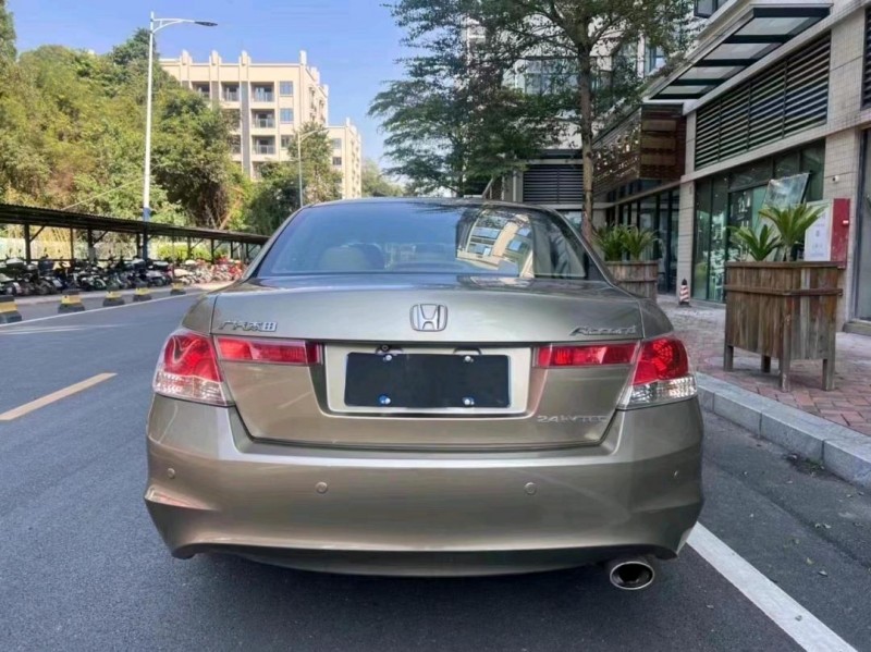 邢台10年本田雅阁5