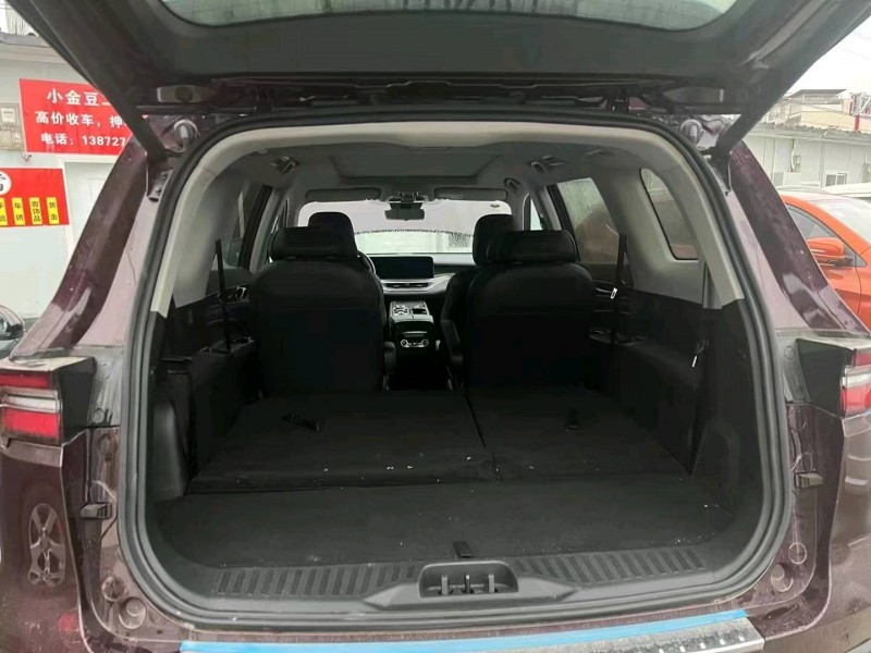 重庆21年福特领裕8