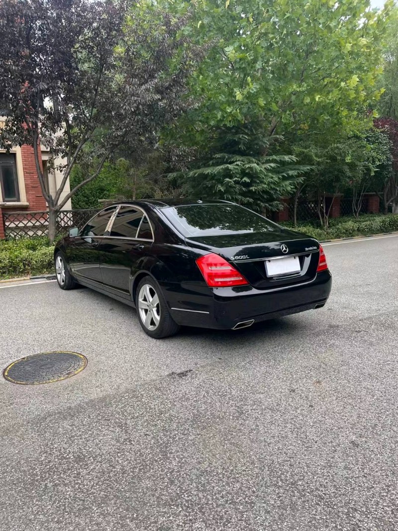 青岛10年奔驰S8