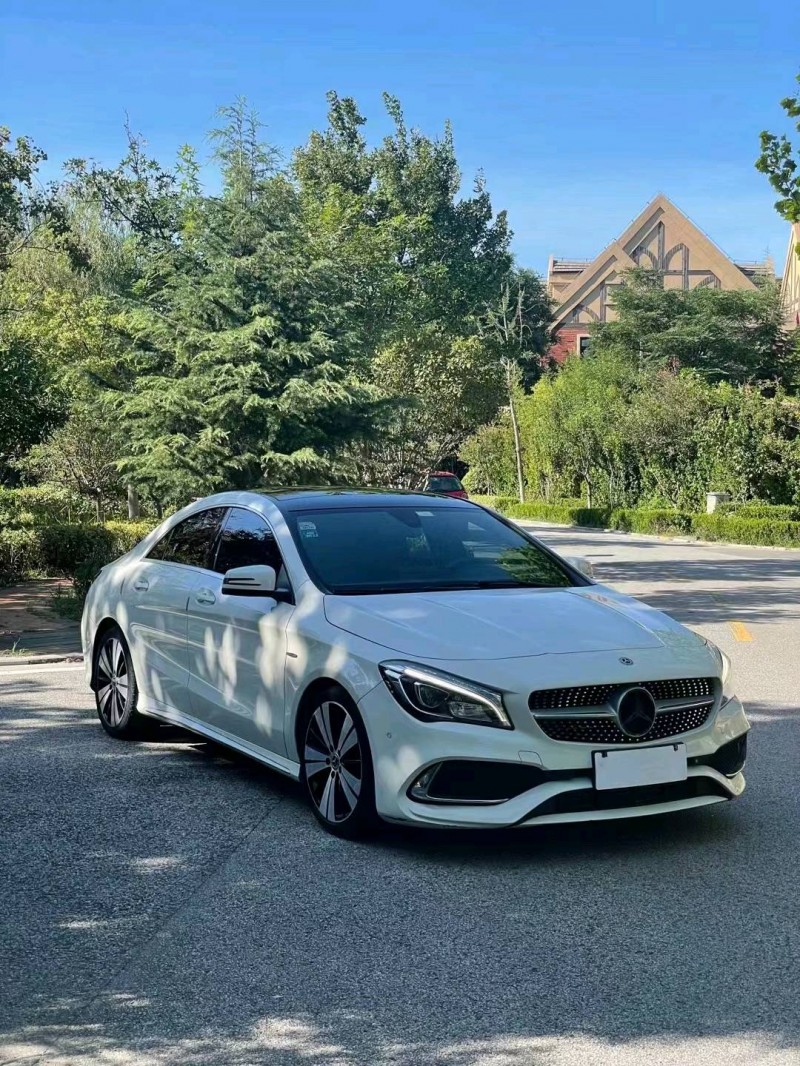 青岛18年奔驰CLA2