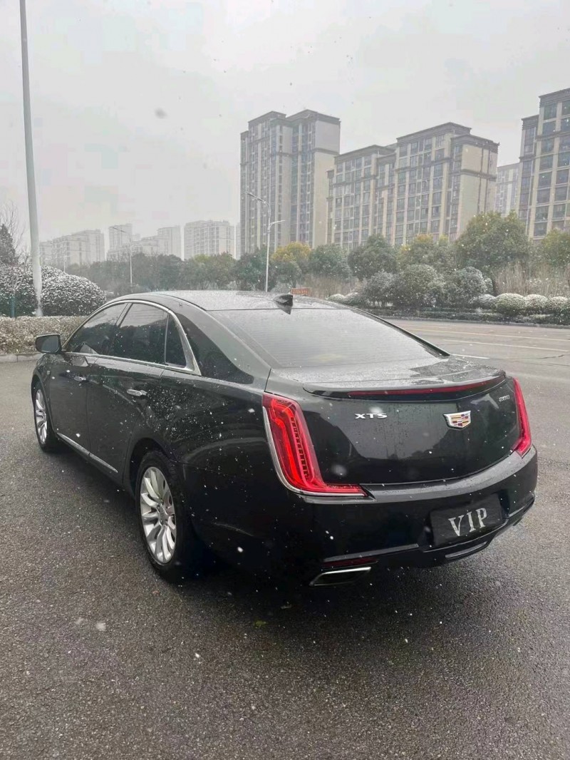 淮南19年凱迪拉克XTS6