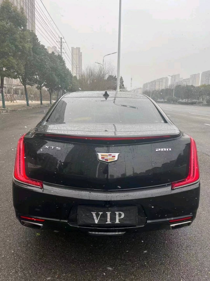 淮南19年凱迪拉克XTS8