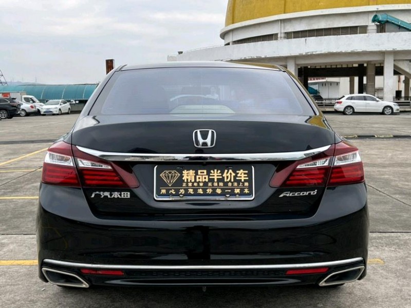 东莞17年本田雅阁9