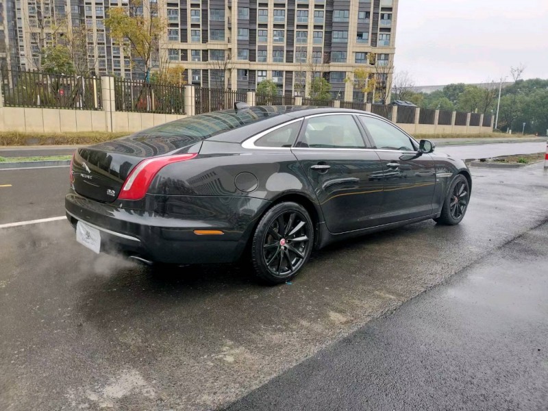 蘇州16年捷豹XJ9