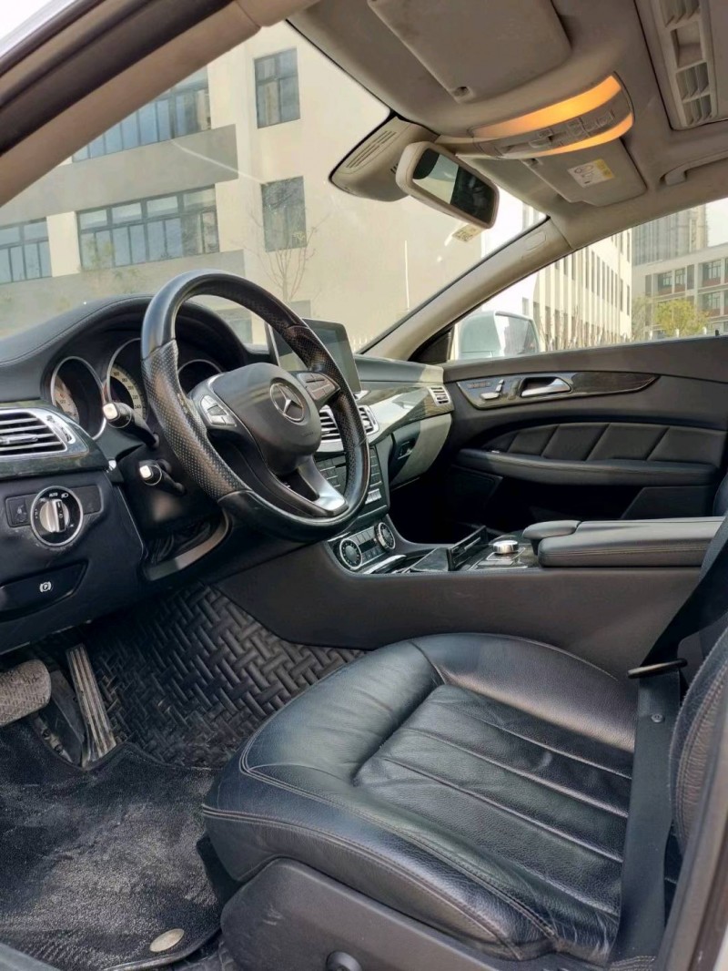 苏州15年奔驰CLS4