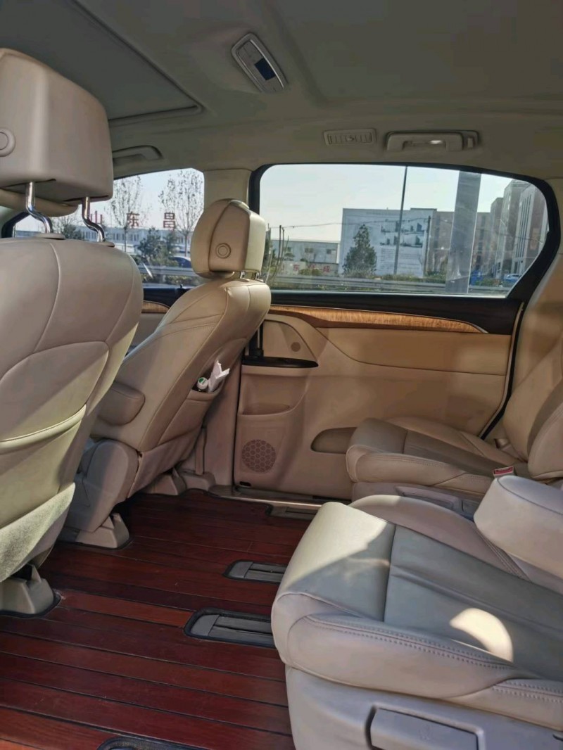 临沂17年别克GL86