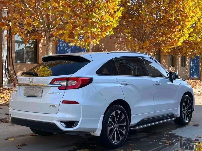 珠海17年本田冠道5