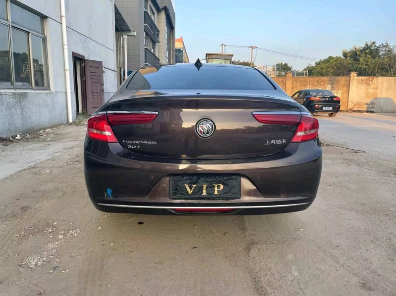 苏州17年别克君越7