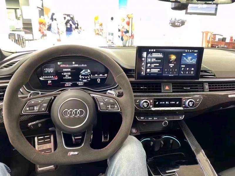 北京21年奥迪RS52