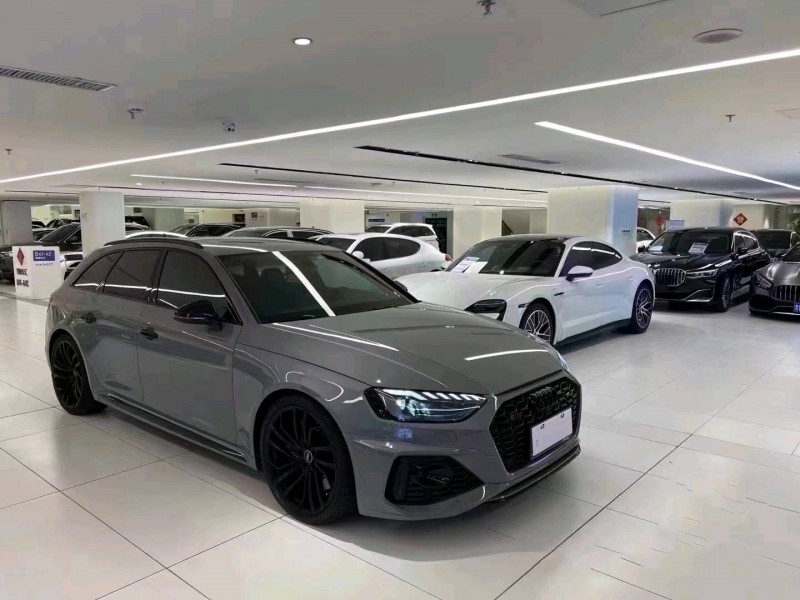 北京21年奥迪RS53