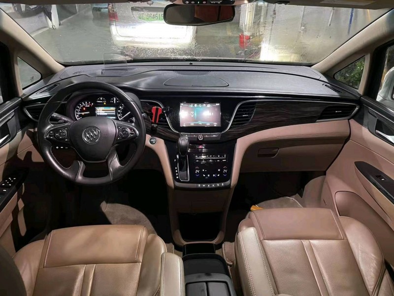 广州18年别克GL82