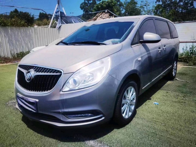 青岛18年别克GL86