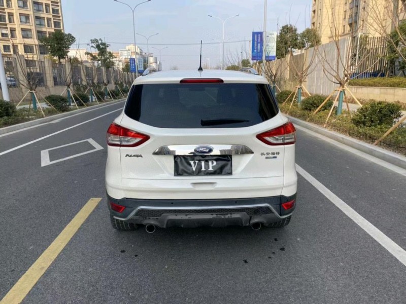 苏州16年福特翼虎1
