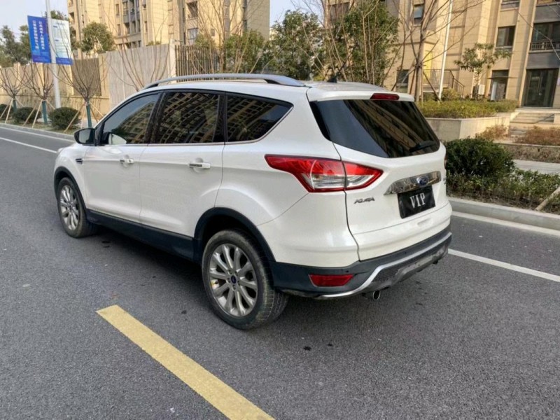 苏州16年福特翼虎9